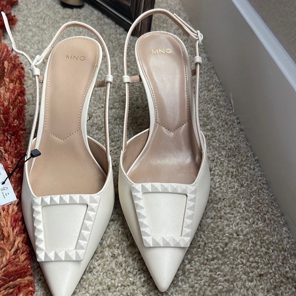 Mango shoes . Size 38 . Color white